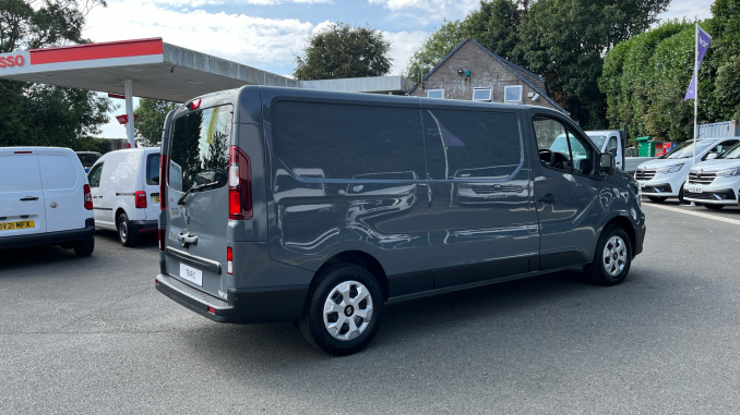 Renault Trafic Lwb Diesel LL30 Blue dCi 130 Advance [Safety] Van - Image 10